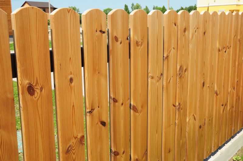 Custom Fence Builders